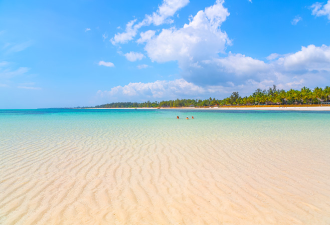 The best time to visit Nyali Beach is during Kenya’s dry seasons, from December–February and June–September