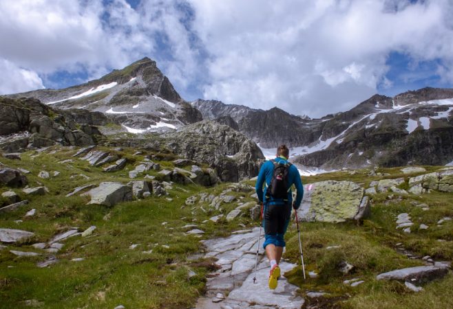With multiple routes to the summit, the park offers various levels of difficulty, from easier walks to challenging climbs.