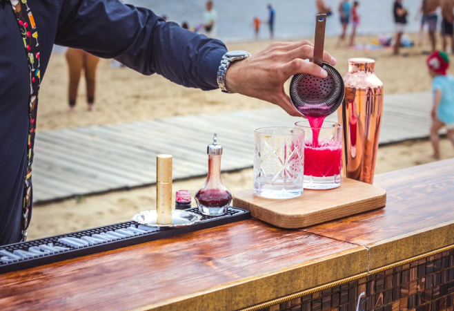 Moonshine Beach Bar has great views, friendly staff, a cool atmosphere, reasonable cocktail prices, and is located one floor above the beach Moonshine Beach Bar has great views, friendly staff, a cool atmosphere, reasonable cocktail prices, and is located one floor above the beach