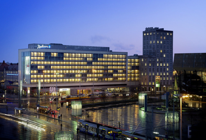 Radisson Blu Hotel offers the best mix between wild nature and modern facilities.